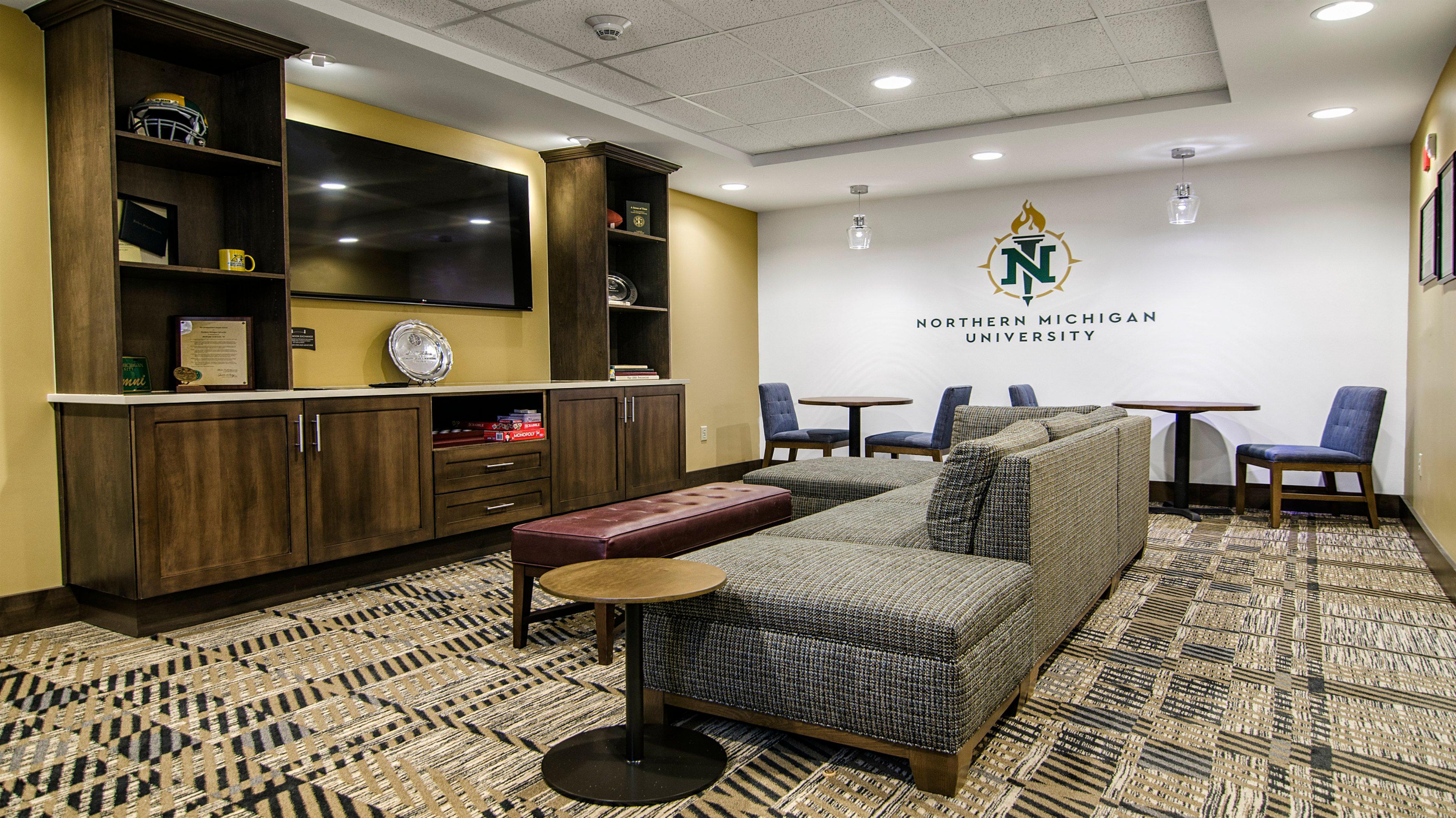 Staybridge Suites Marquette, an IHG Hotel Extérieur photo
