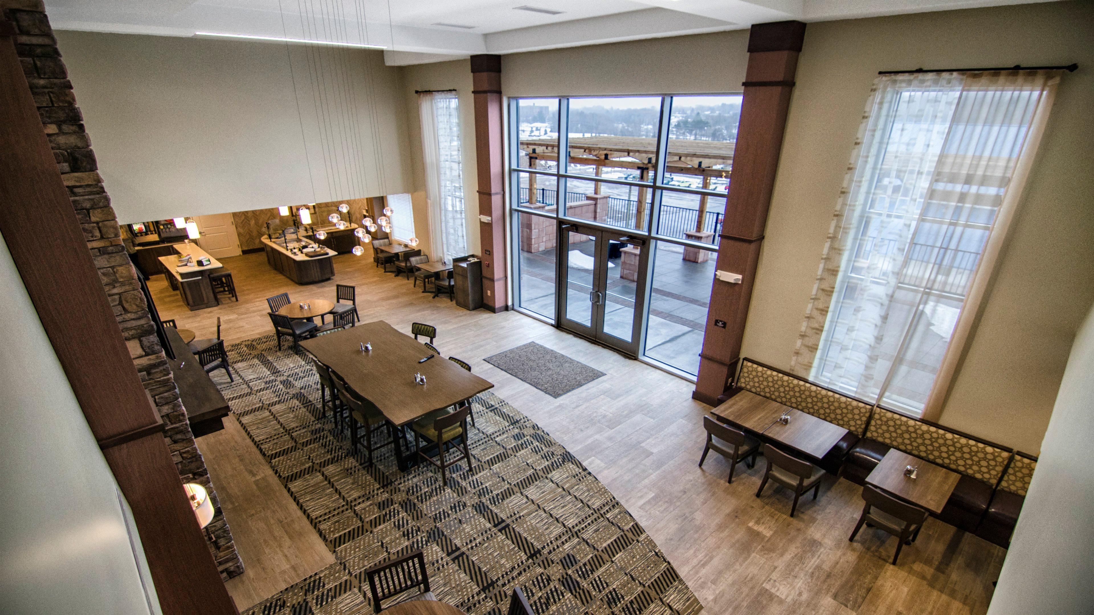 Staybridge Suites Marquette, an IHG Hotel Extérieur photo