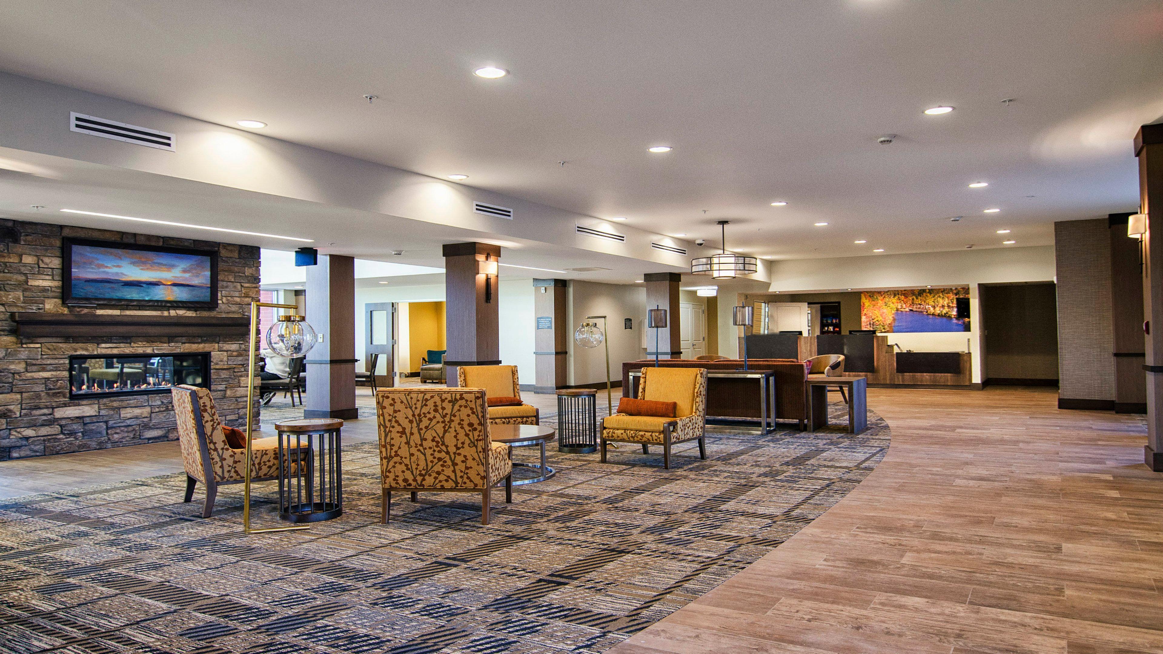 Staybridge Suites Marquette, an IHG Hotel Extérieur photo