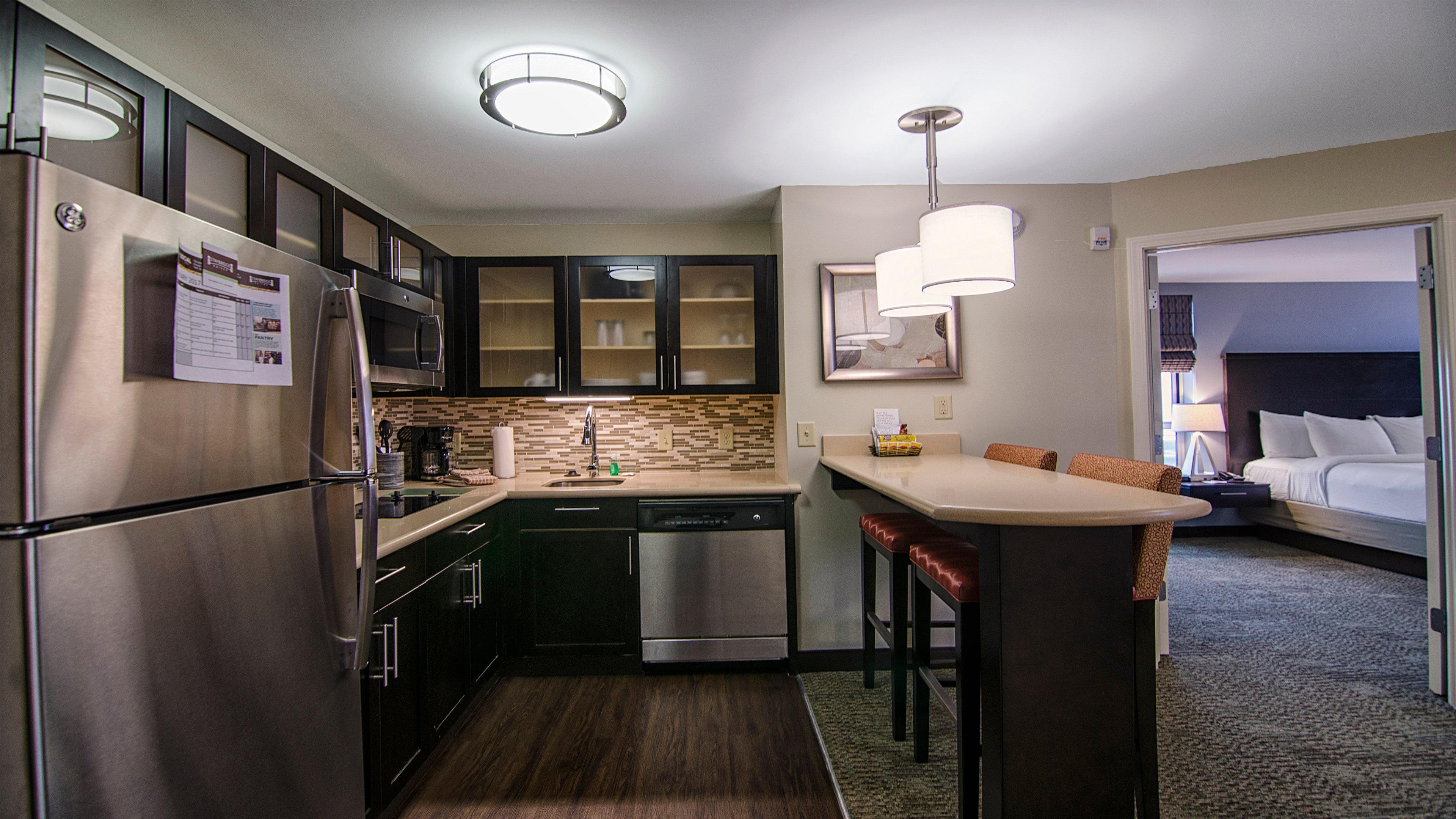 Staybridge Suites Marquette, an IHG Hotel Extérieur photo